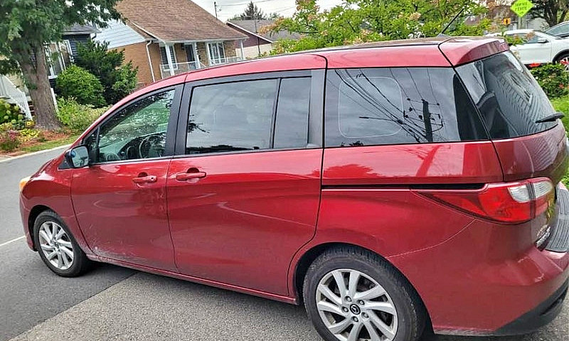 2014 Mazda Mazda5...