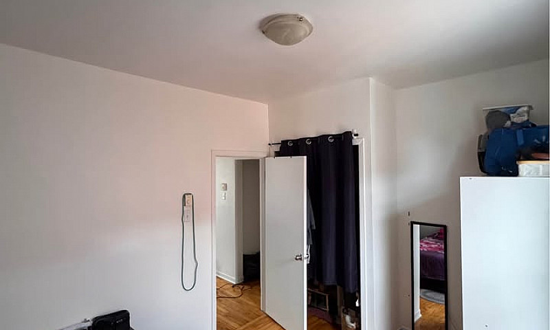 3 ½ Avec Chambre Fer...