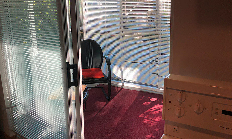 Cozy Furnished 1 Bed...