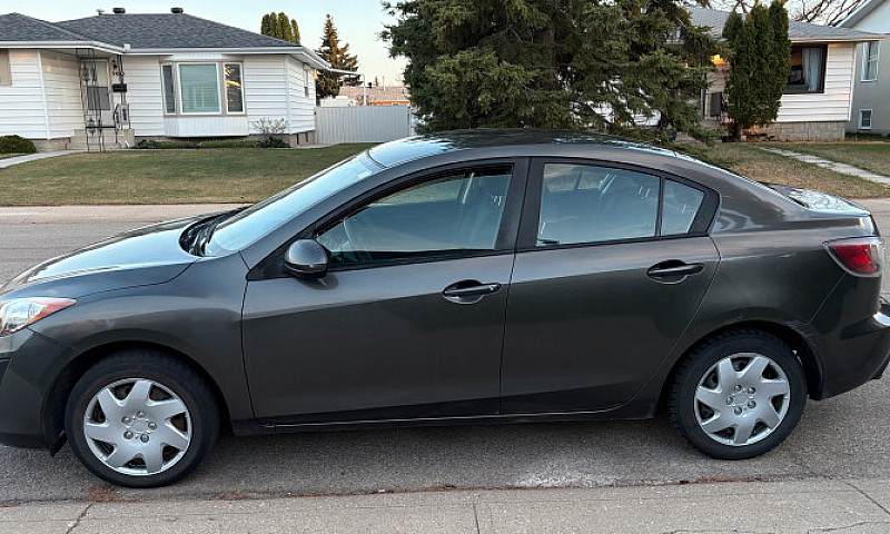 2011 Mazda 3I...