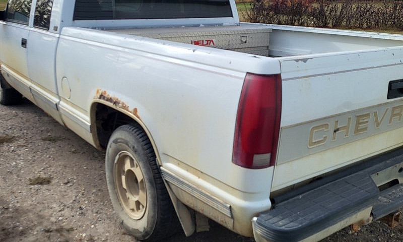 1995 Chev Half Ton E...
