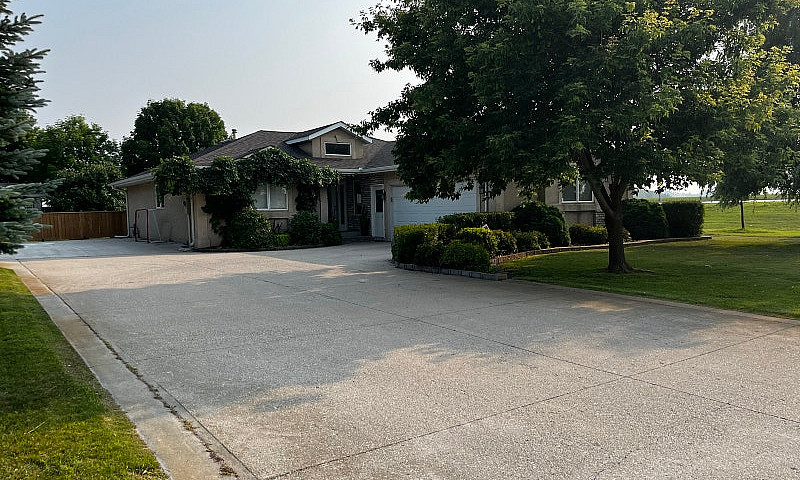 House For Sale ...