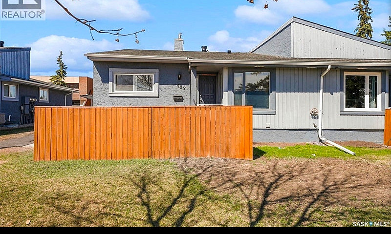Beautiful 3-Bed, 2-B...