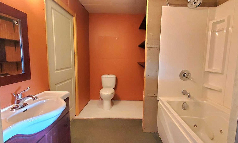 Cottage Style One Be...