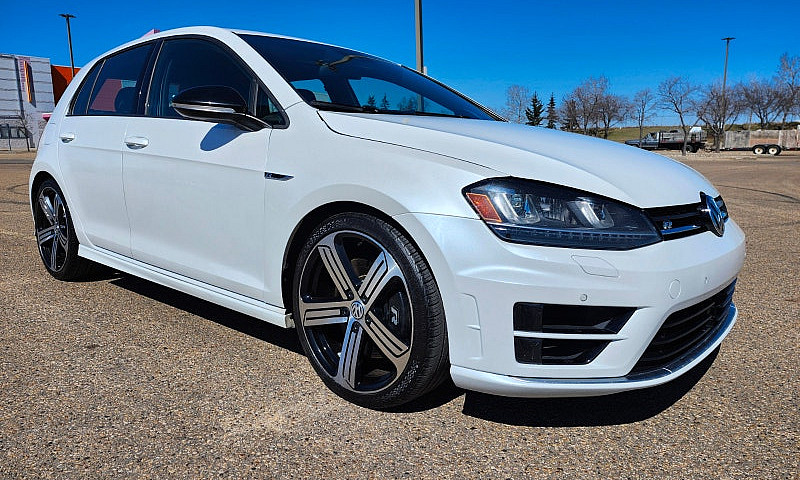 2016 Volkswagen Golf...