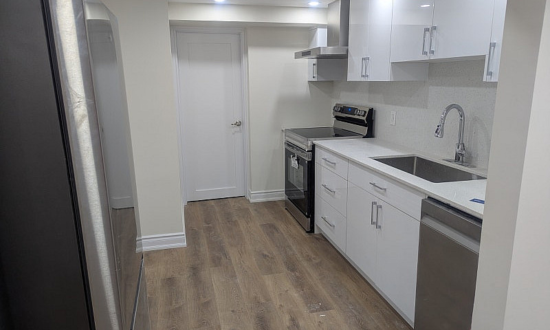 2 Bhk + Den | Legal ...