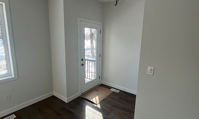 3-Bed / 3-Bath Townh...