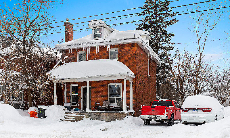 413 Wellington Stree...