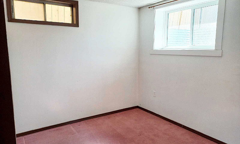 2 Bdrm Bsmt Ne Templ...