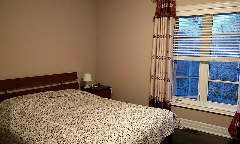 Room For Rent...