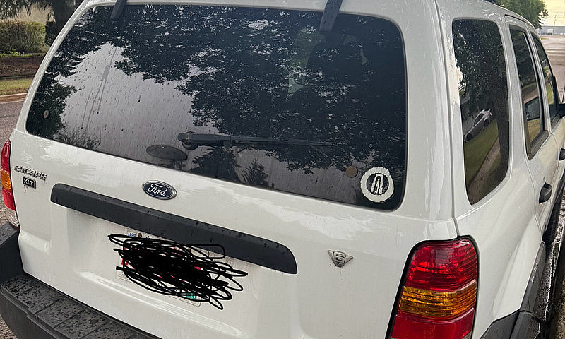 2005 Ford Escape...