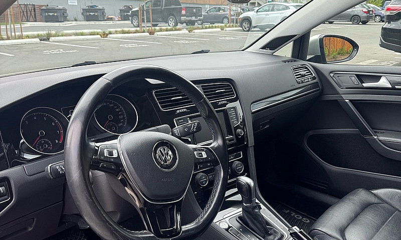 2015 Volkswagen Golf...