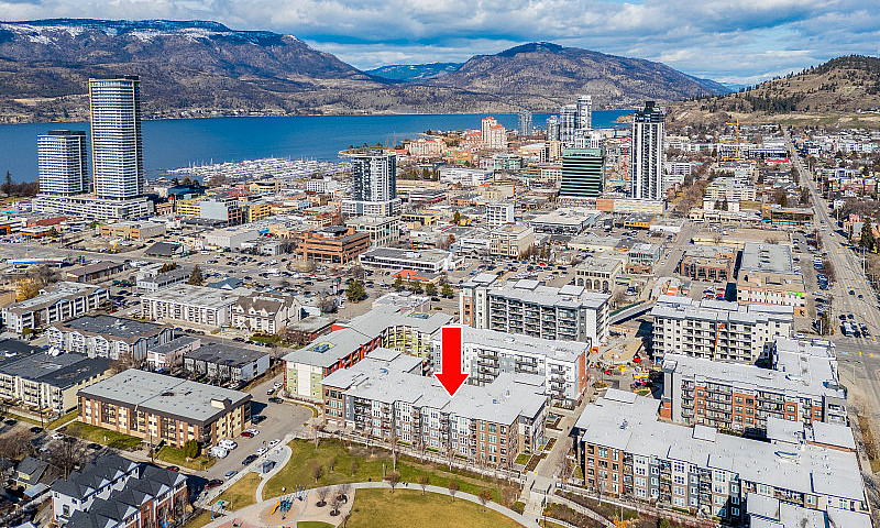 2 Bed/ 2 Bath Condo ...
