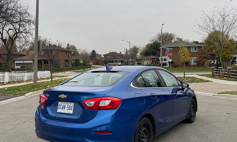 Chevy Cruze ...