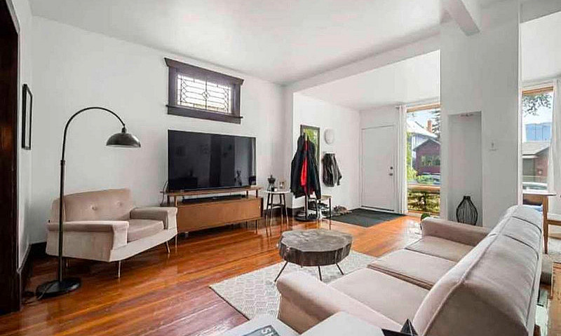 2 Bed 2 Bath Plus Of...