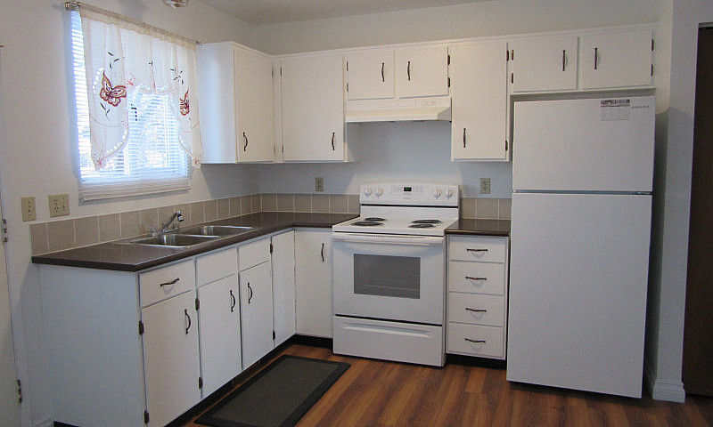 566 Wainwright St Mi...