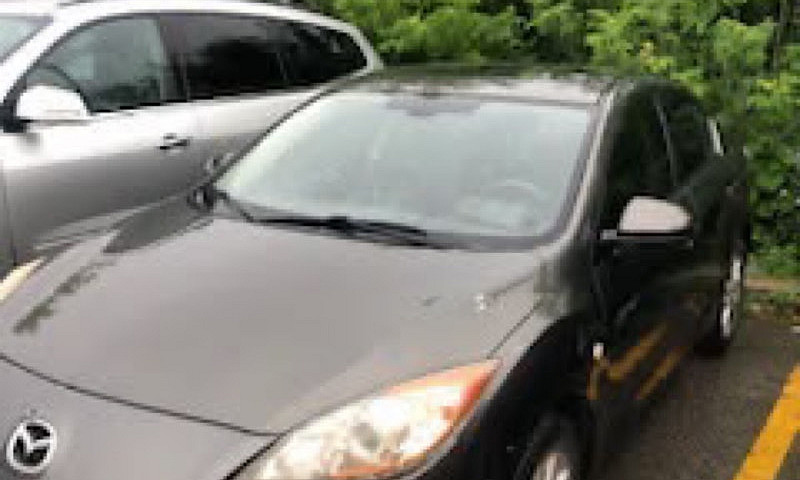 2010 Mazda 3 Sedan...