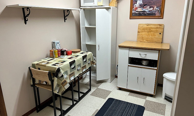 Fully Furnished 1Bed...