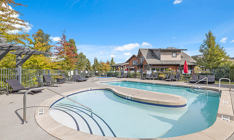 Beautiful 2 Bed + 2B...