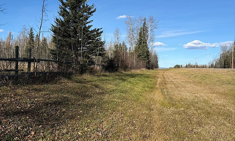 4.89 Acres 15 Mins E...