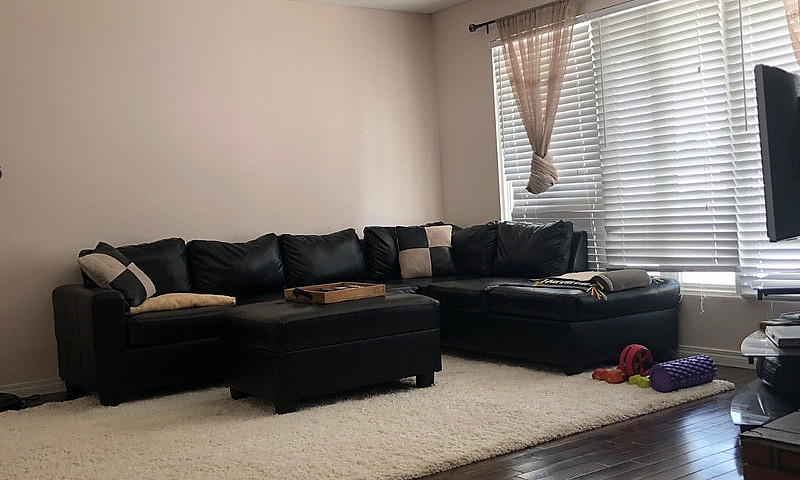 Fully Furnished 3-Be...