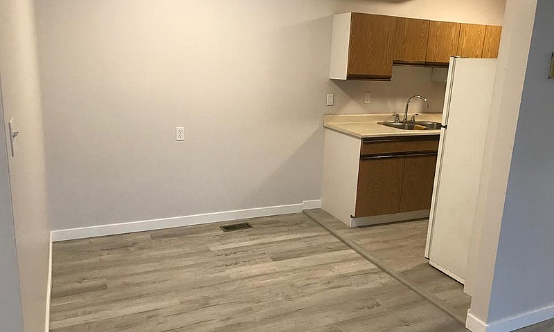 2 Bed 1 Bath Condo I...