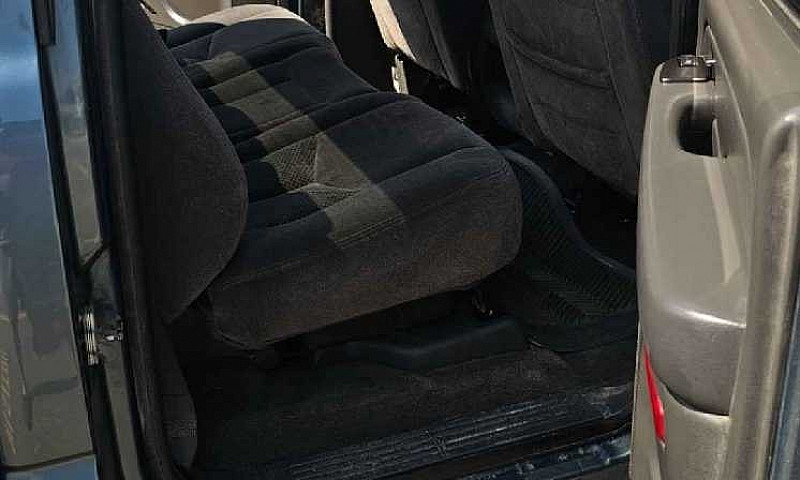 2006 Chevy Silverado...