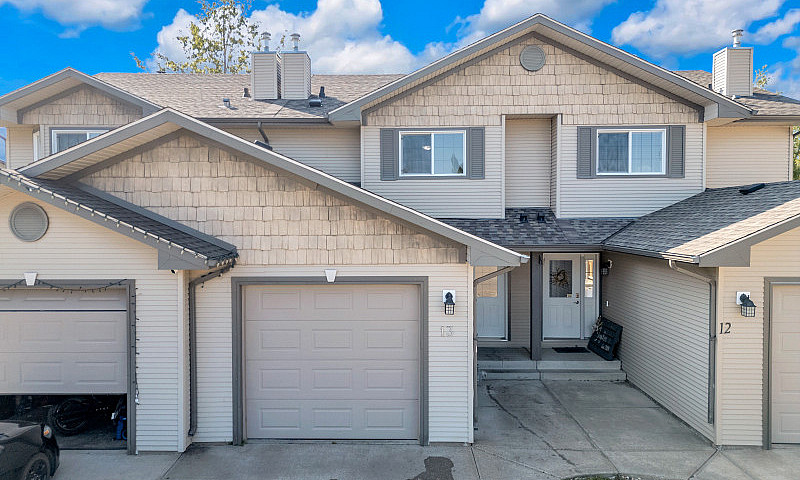 13 Lark Close, Sylva...