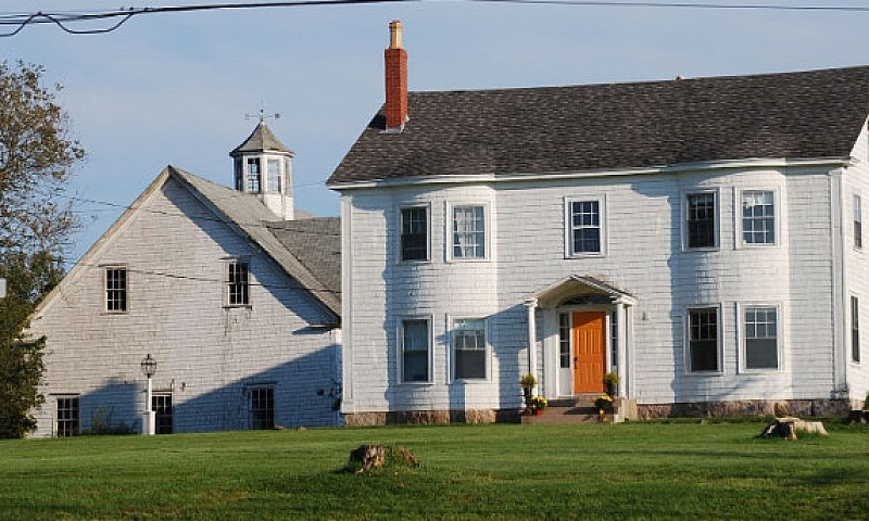 Historic Building Fo...
