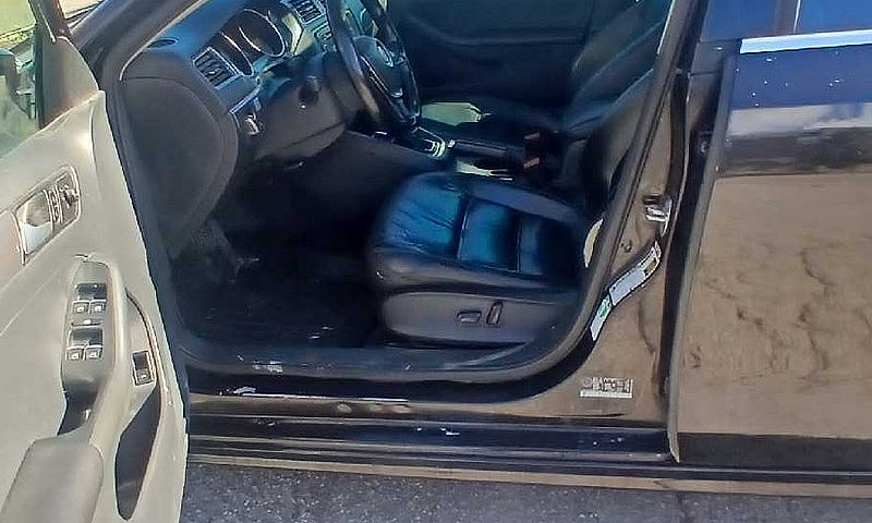2015 Volkswagen Jett...