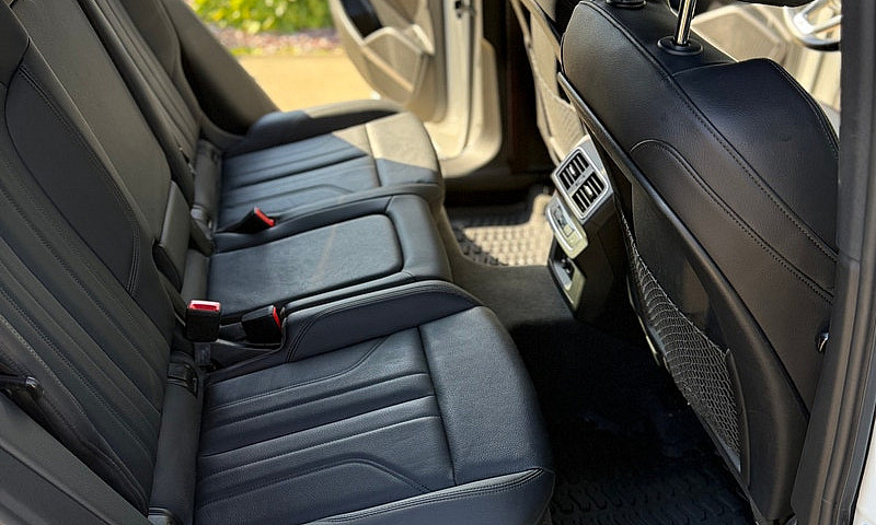 2019 Audi Q5 Technik...