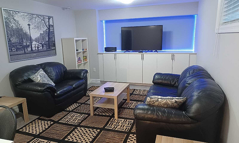 1 Bedroom Basement S...