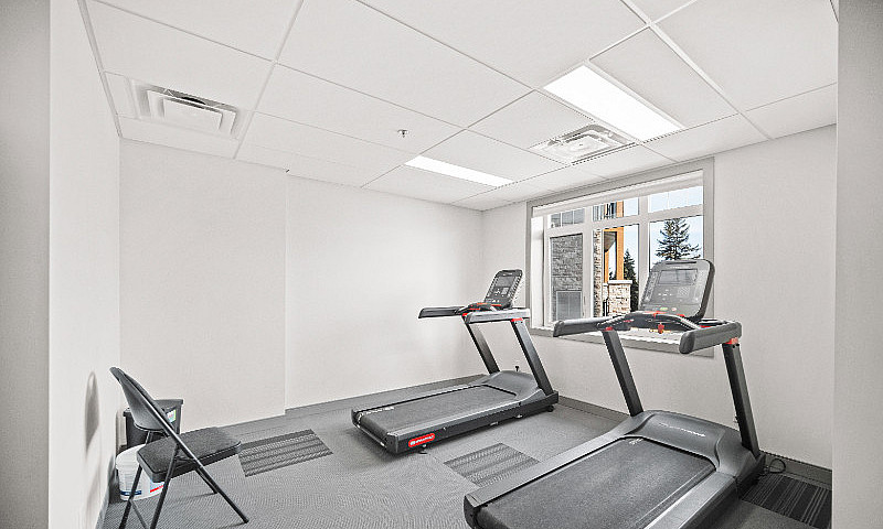 Stunning 2-Bed, 2-Ba...