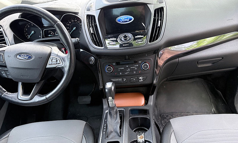 2017 Ford Escape Tit...