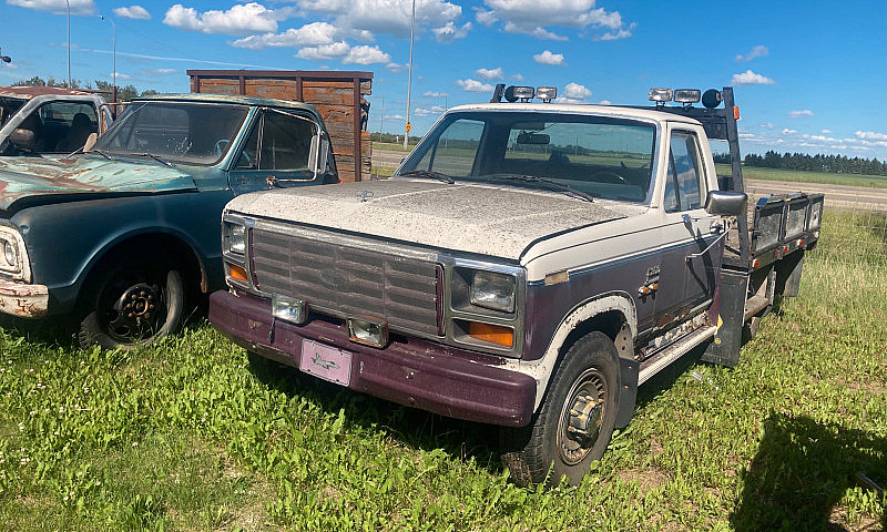 Classic Trucks For S...