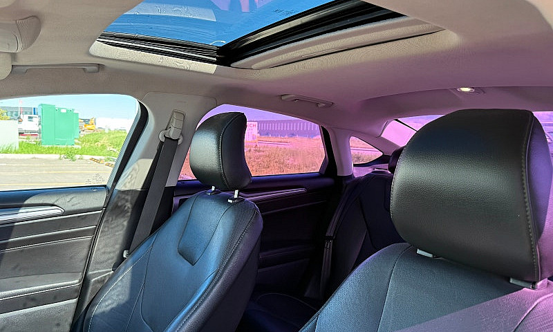 2015 Ford Fusion Awd...