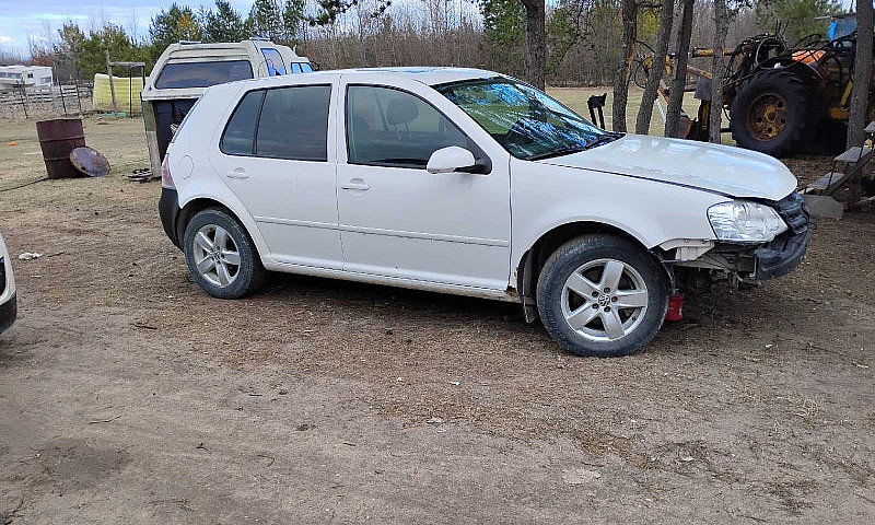 2008 Vw City Golf 2....
