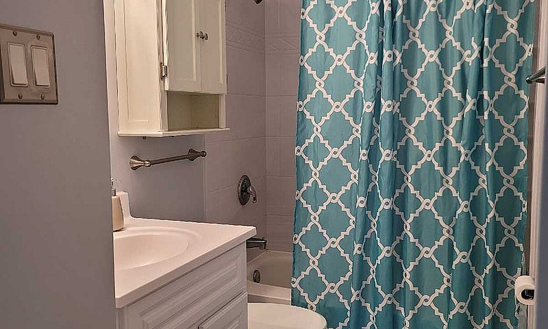 3 Bed 1 Bath Unit In...
