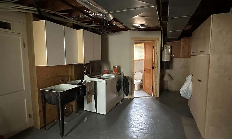 House For Rent In Ex...
