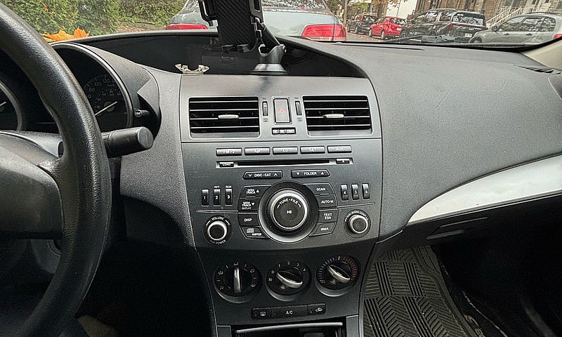 Mazda 3 2012 Manual...