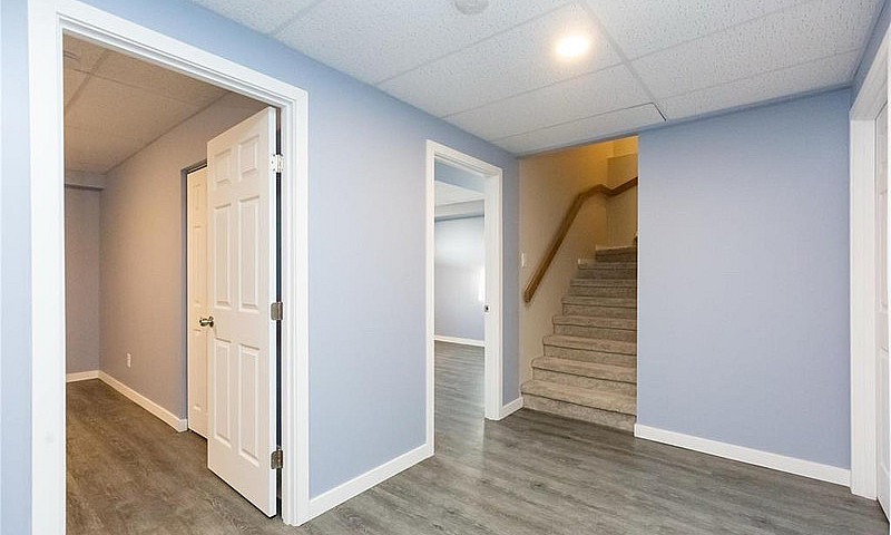 2 Bhk Basement For R...
