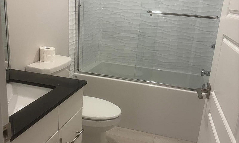 Beautiful 1 Bedroom ...