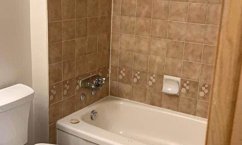 1 Bedroom In 2 Bedro...