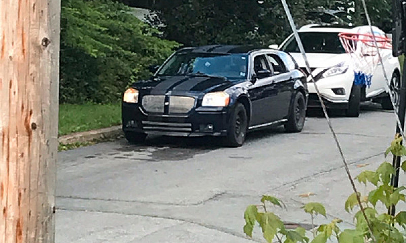 2006 Dodge Magnum V6...