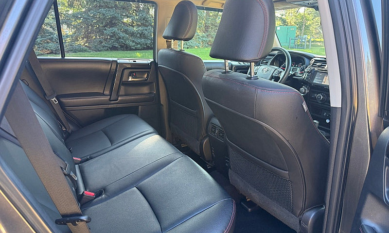 2016 Toyota 4Runner ...