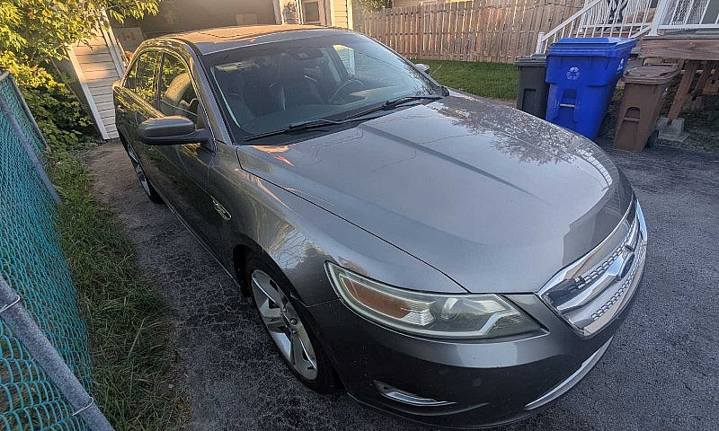 Ford Taurus Sho...