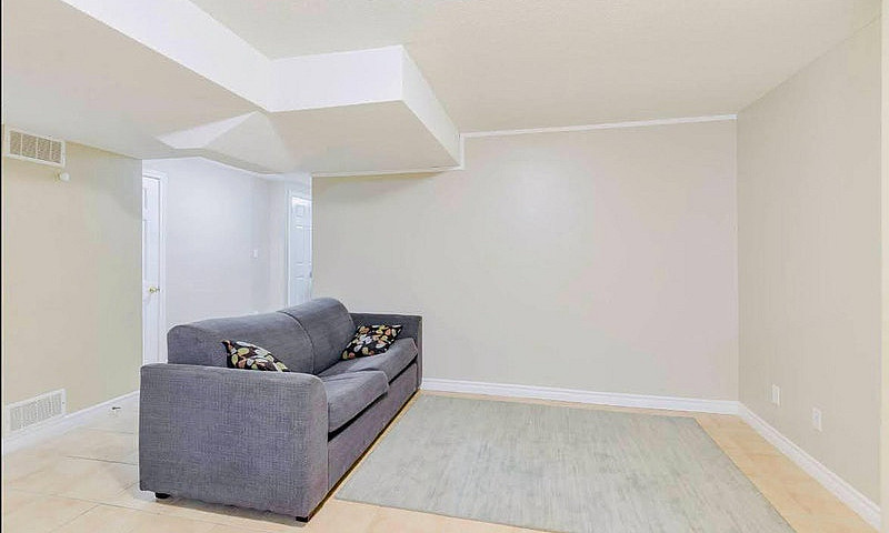 Private Room In A C...