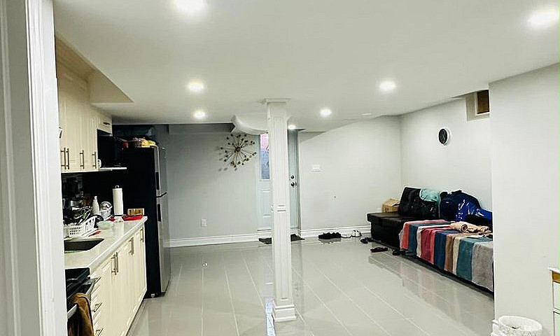 Basement Room For Re...