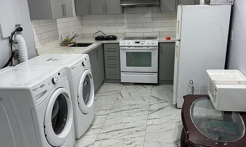 New 2 Bedroom Baseme...