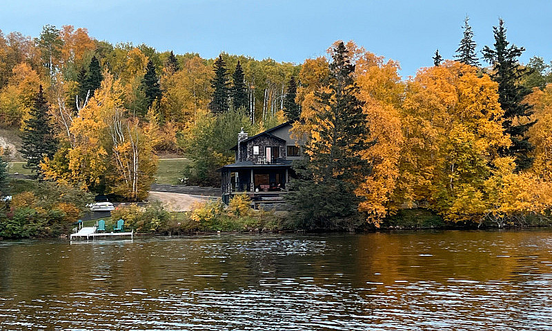 Large Lakefront Home...